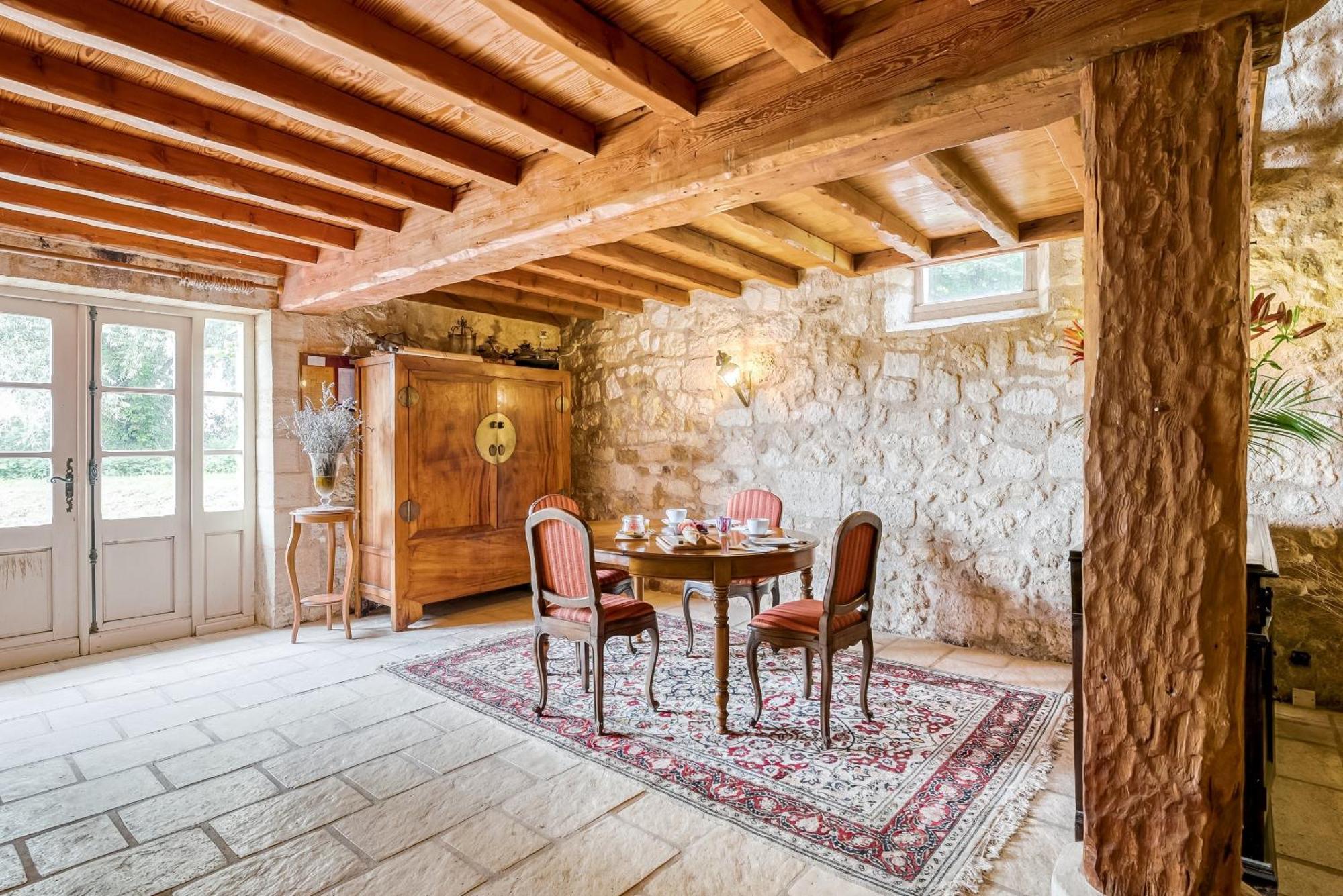 Chateau De La Vieille Chapelle Lugon et l’Ile du Carney エクステリア 写真