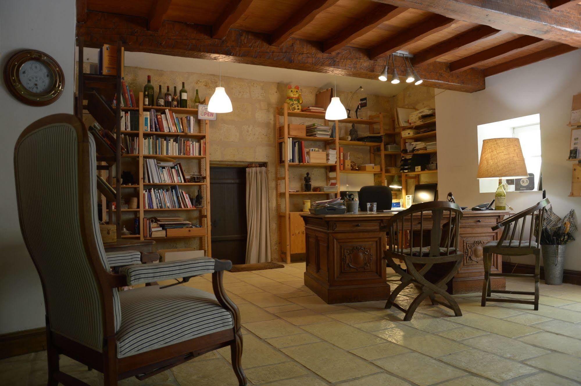 Chateau De La Vieille Chapelle Lugon et l’Ile du Carney エクステリア 写真