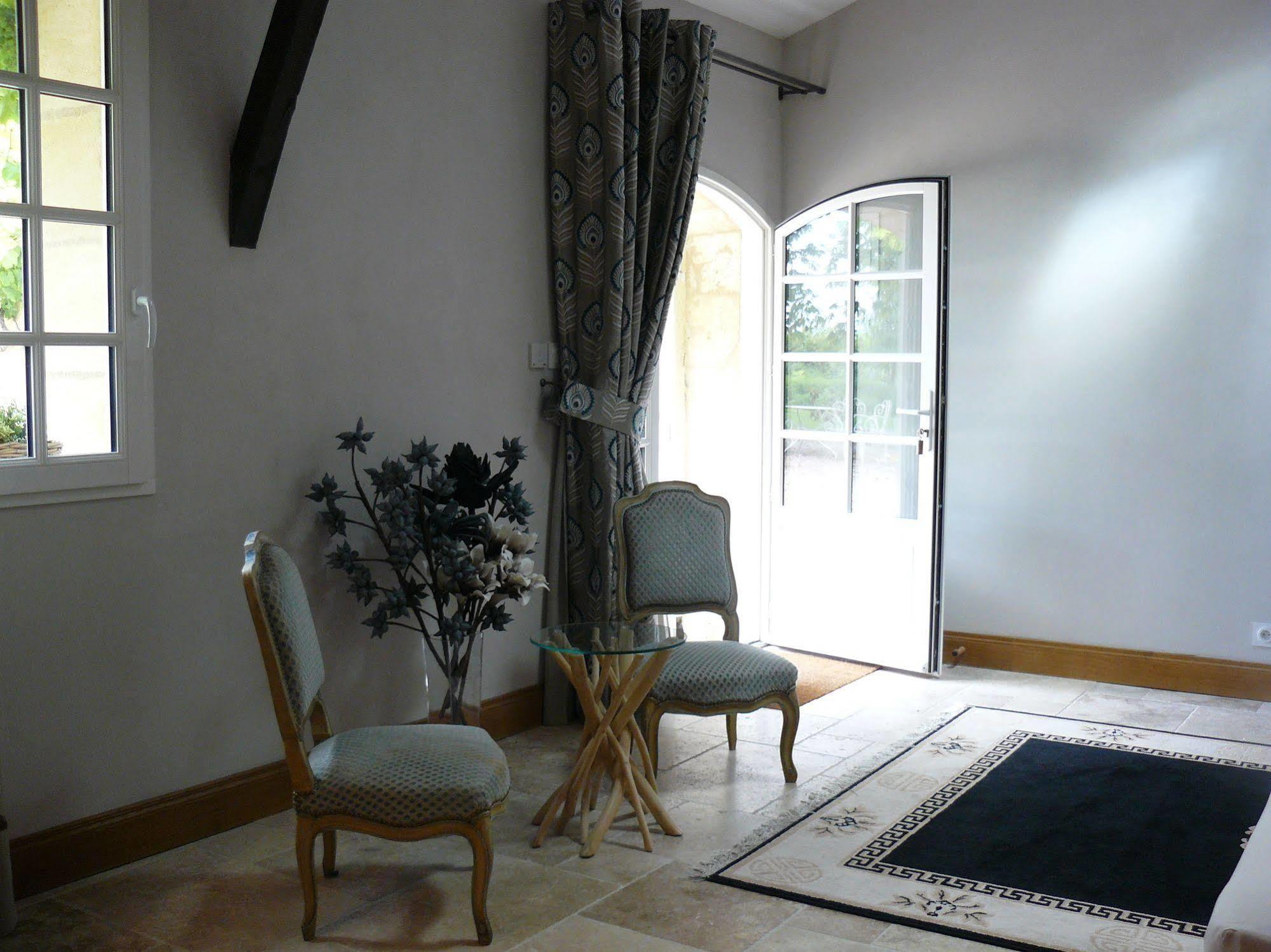 Chateau De La Vieille Chapelle Lugon et l’Ile du Carney エクステリア 写真