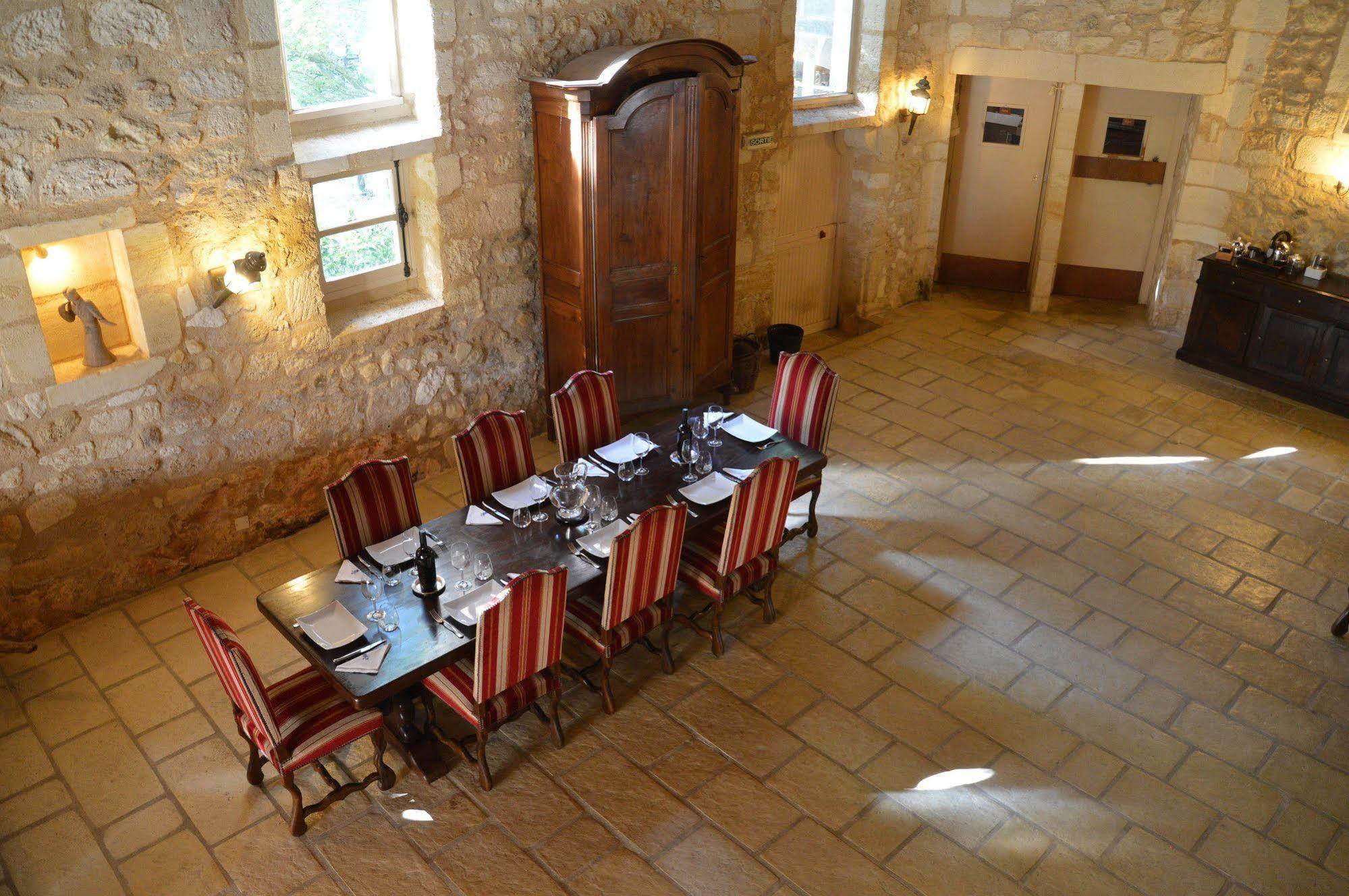 Chateau De La Vieille Chapelle Lugon et l’Ile du Carney エクステリア 写真